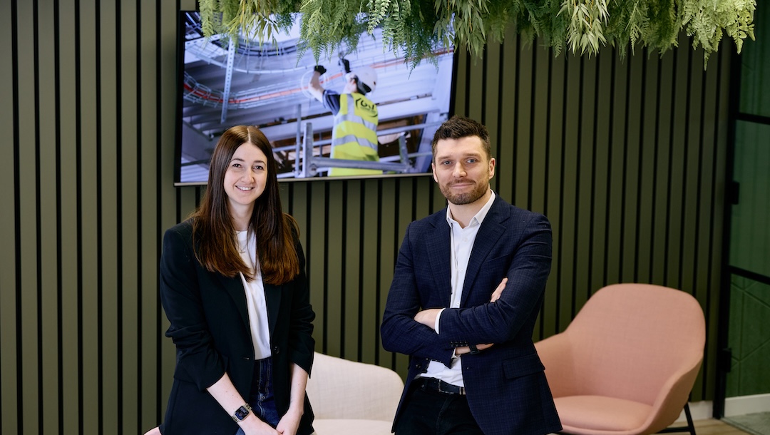 Dan Haley of GW Power-Safe with Rebecca Pickering of Mercia Debt